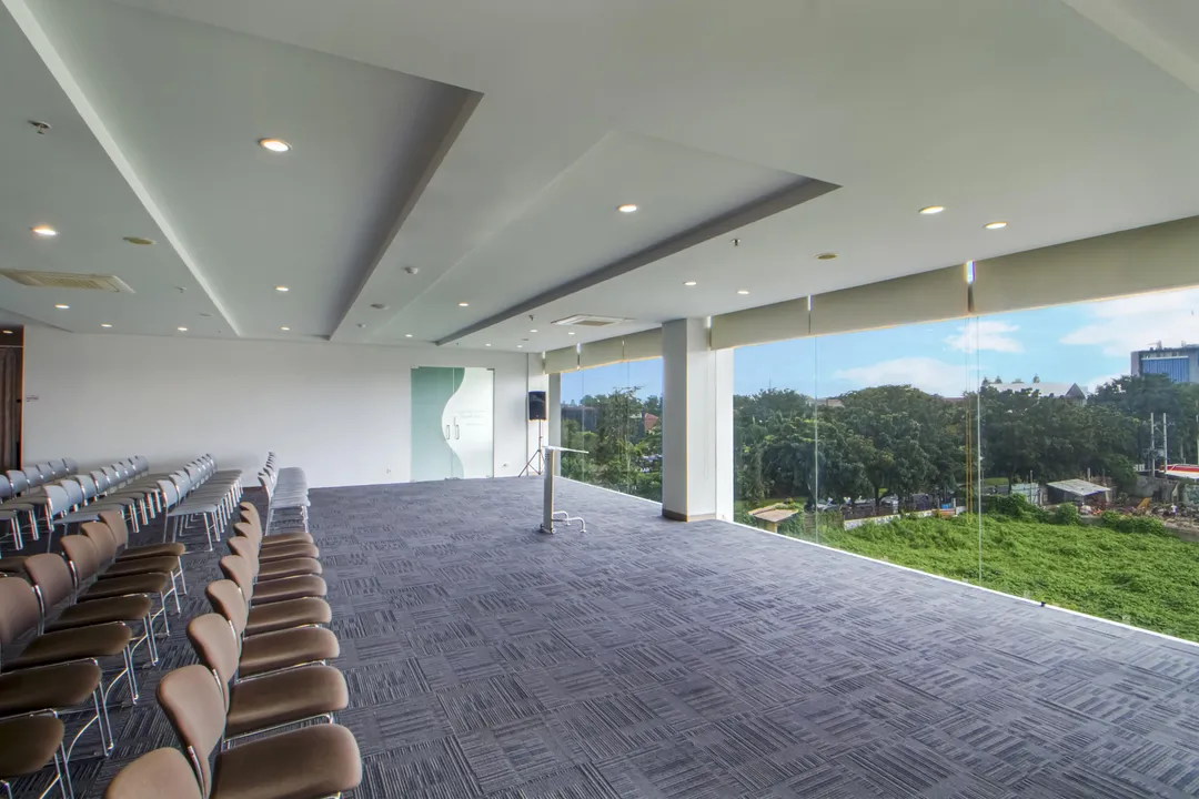 Meeting Rooms view 5